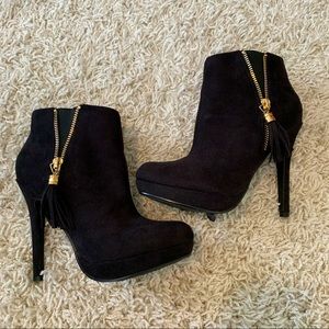 Gorgeous Black Ankle Boots